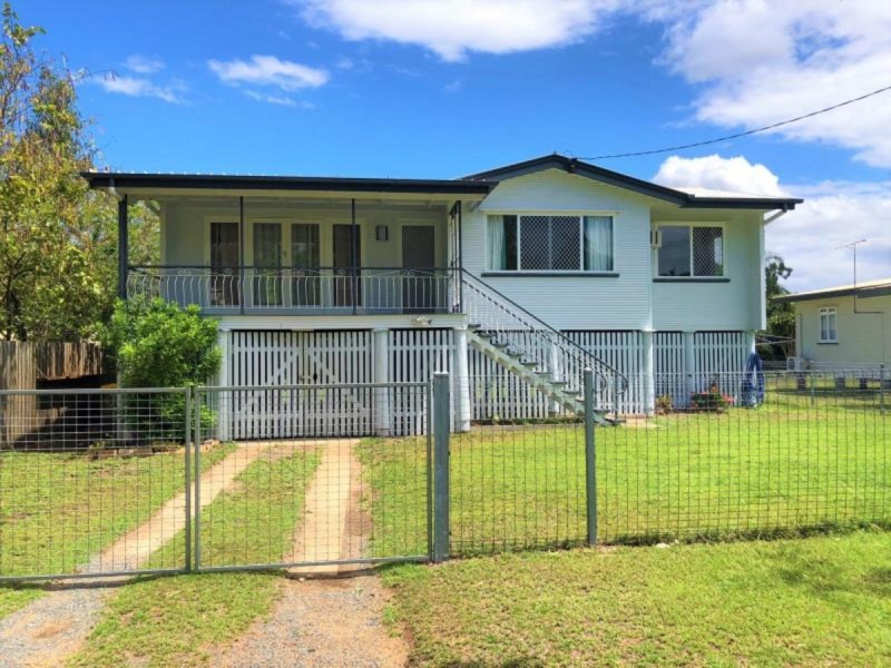 208 Earl Street, Berserker QLD 4701